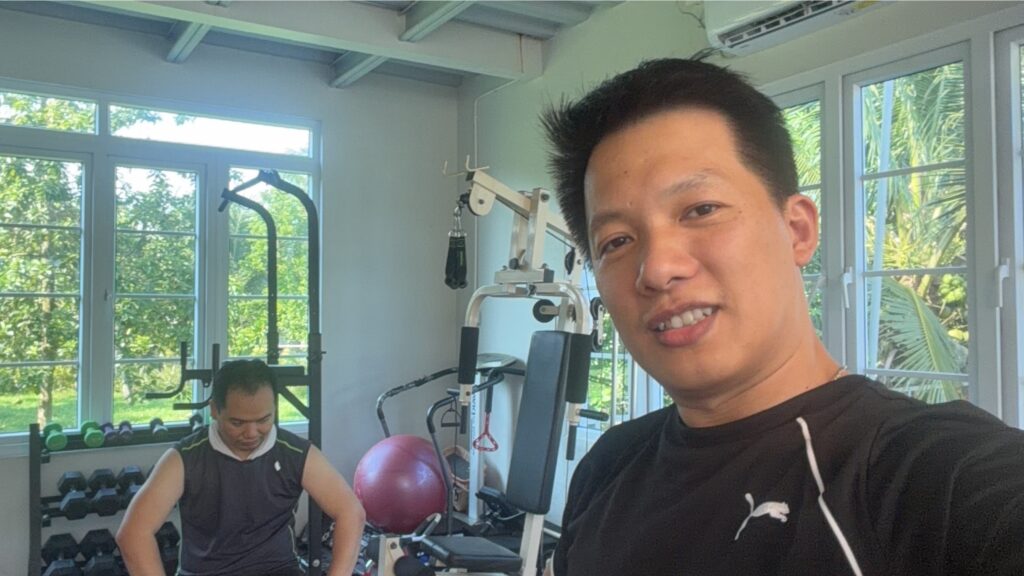 Hendra So menjalani aktivitas olahraga